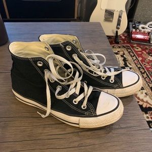 Black hi top converse